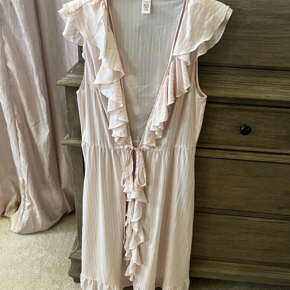 VS blush beach cover up - Picture 1 of 5